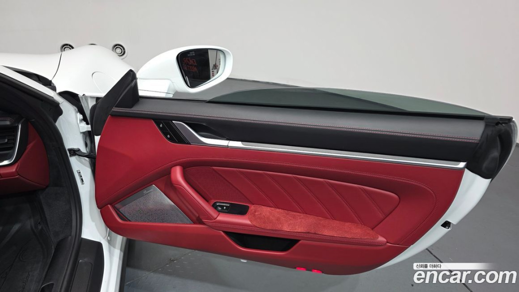 Porsche 911 Turbo S Cabriolet, 2024