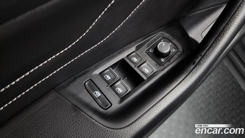 Volkswagen Arteon 2.0 TDI R-LIINE 4Motion, 2022