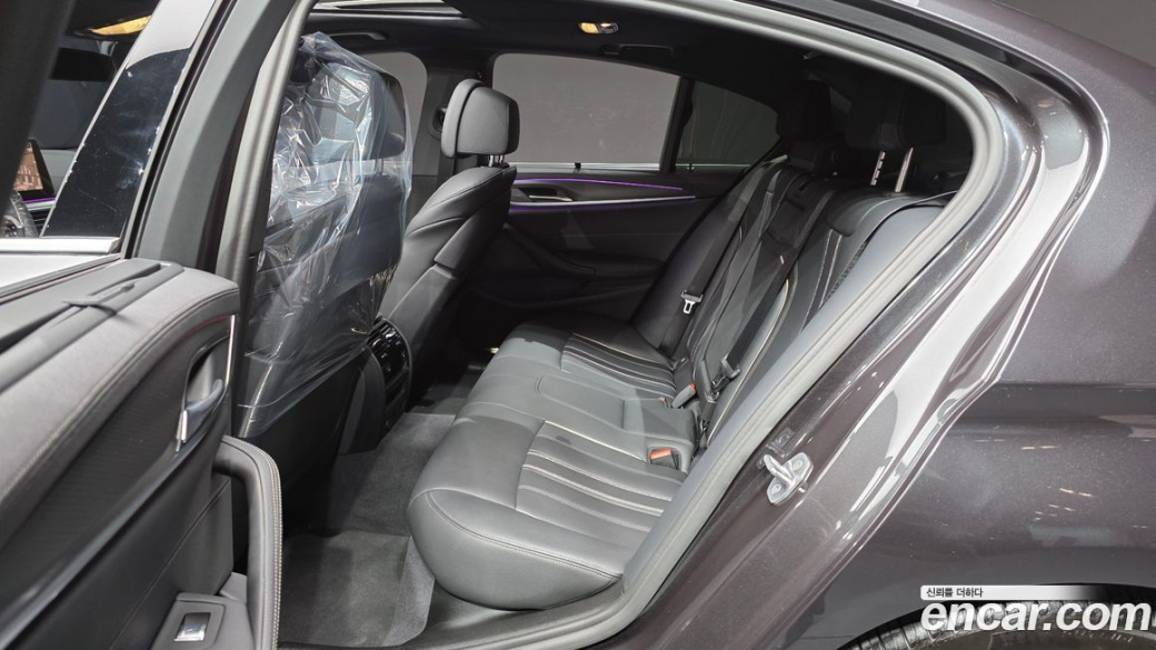 BMW 5-Series 520i M Sport, 2023