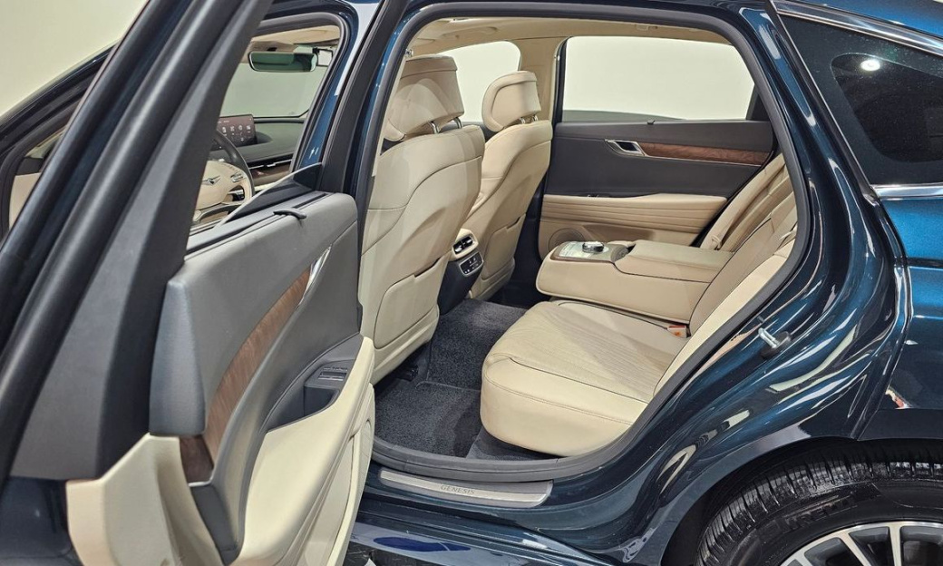 Genesis G80 Gasoline 2.5 Turbo 2WD, 2024