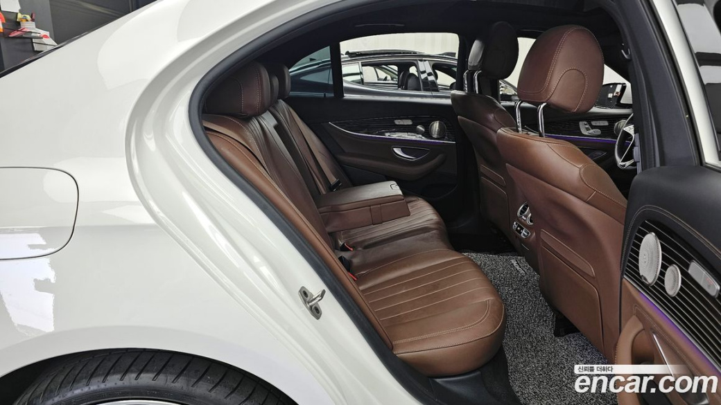 Mercedes-Benz E-Class E450 4MATIC Exclusive, 2023