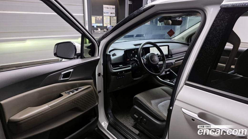 Kia Carnival 9-Seater Noblesse, 2025