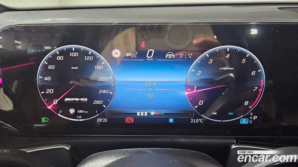 Mercedes-Benz GLB-Class AMG GLB35 4MATIC, 2025