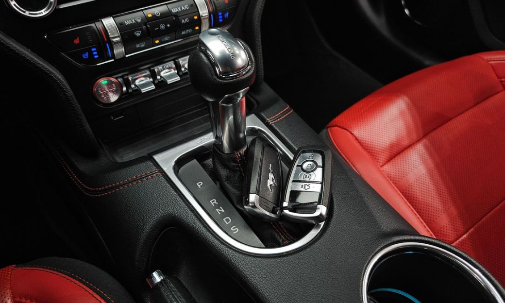 Ford Mustang Coupe, 2022