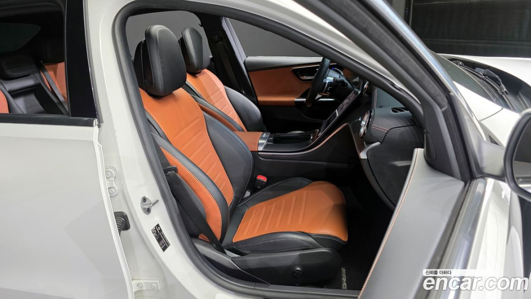 Mercedes-Benz C-Class C300 AMG Line, 2022