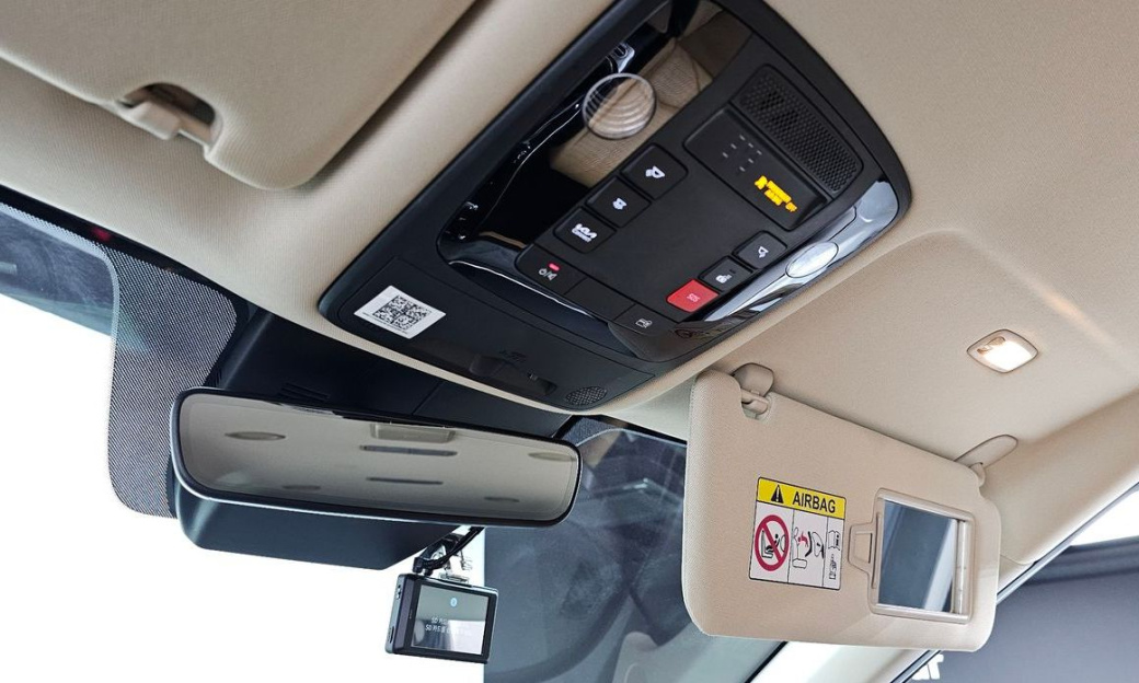 Kia Carnival 9-Seater Signature, 2023