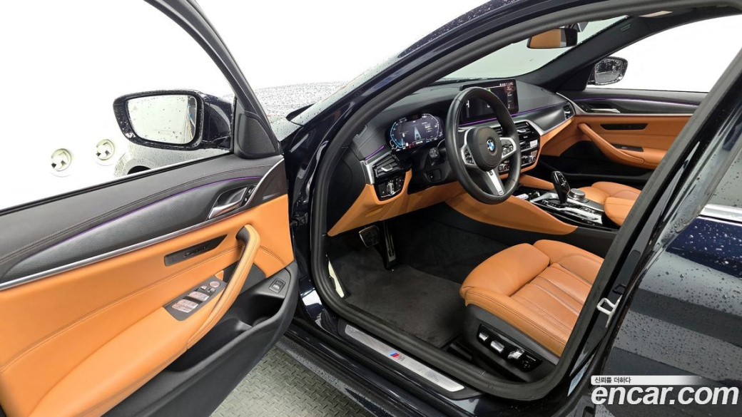 BMW 5-Series 520i M Sport, 2023