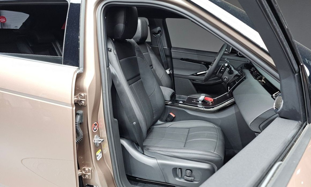 Land Rover Range Rover Evoque P250 Dynamic SE, 2026