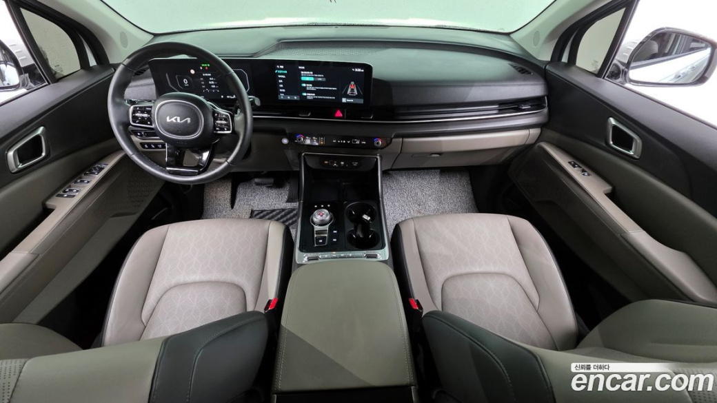 Kia Carnival 9-Seater Prestige, 2024