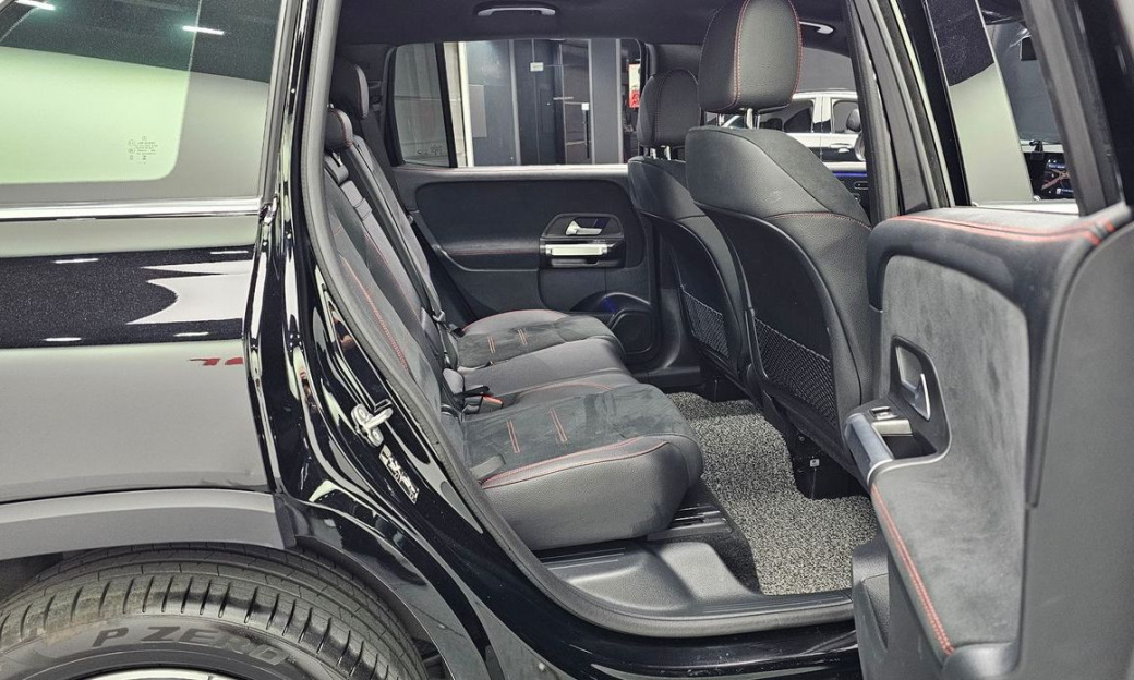 Mercedes-Benz GLB-Class GLB250 4MATIC, 2025