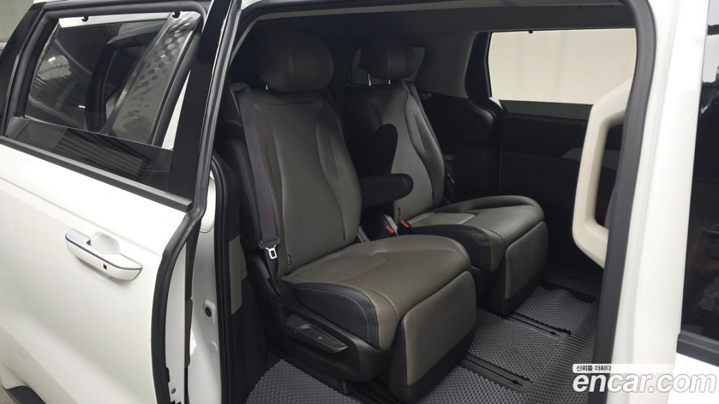 Kia Carnival 7-Seater Noblesse, 2025