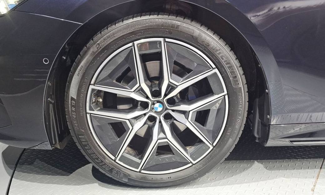 BMW 5-Series 520i M Sport, 2024