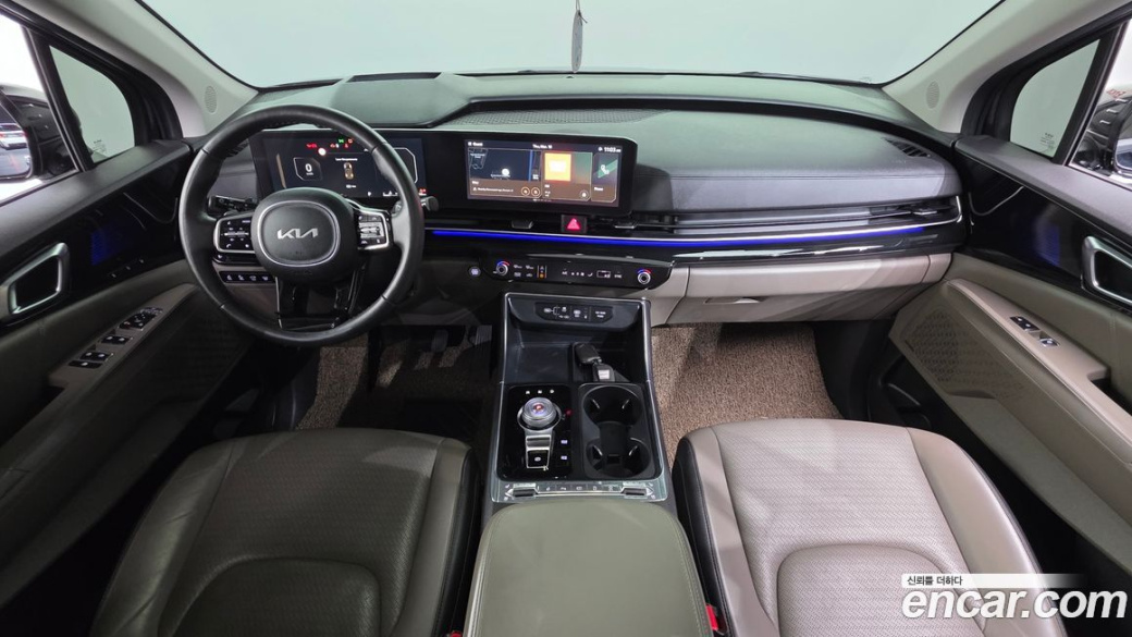 Kia Carnival 7-Seater Signature, 2025