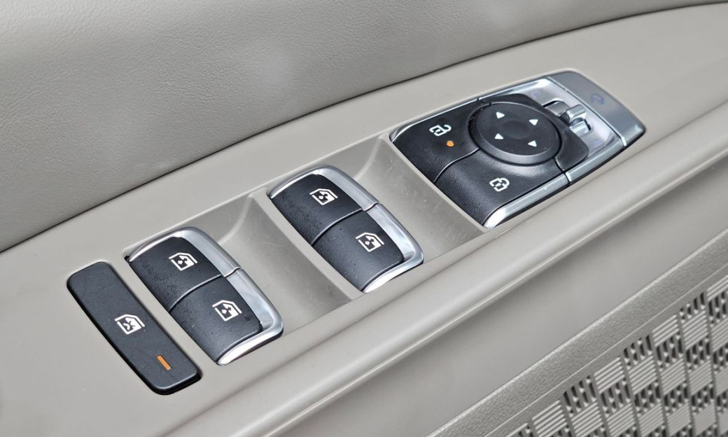 Kia Carnival 9-Seater Noblesse, 2025