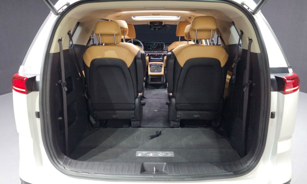 Kia Carnival 9-Seater Noblesse, 2023