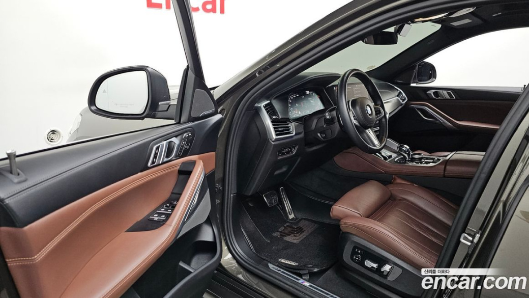 BMW X6 xDrive40i M Sport, 2023
