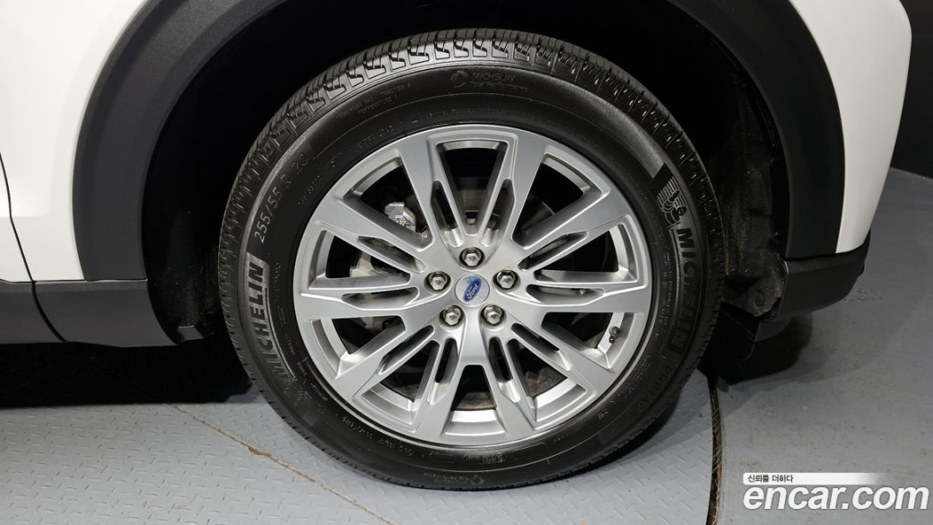 Ford Explorer 2.3 Platinum 4WD, 2025