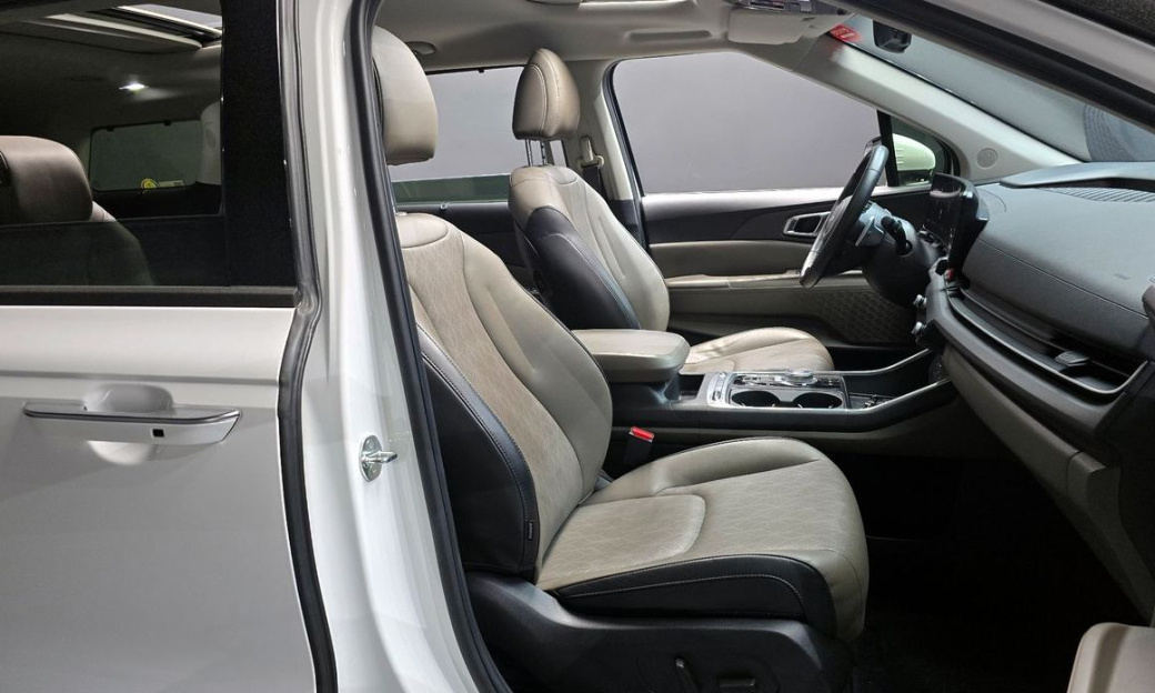 Kia Carnival 9-Seater Noblesse, 2024