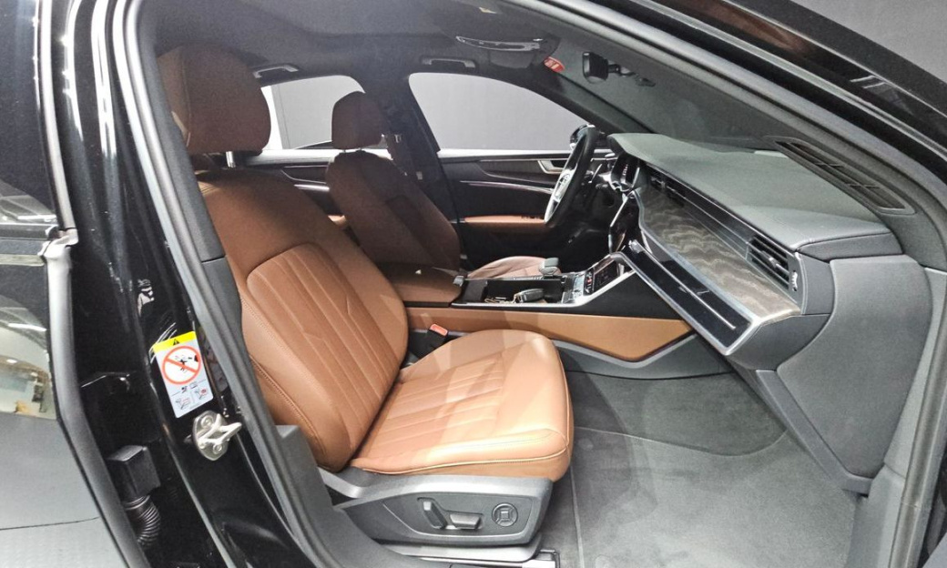 Audi A6 45 TFSI Premium, 2023