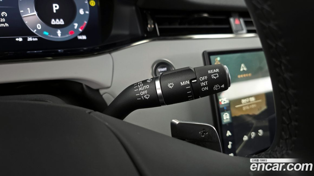 Land Rover Range Rover Evoque P250 Dynamic SE, 2024