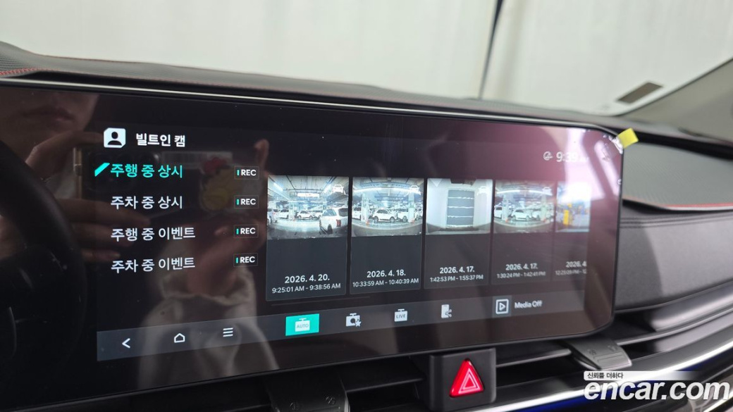 Kia Carnival 7-Seater Signature, 2024