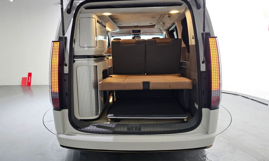 Hyundai Staria 2WD Camping Car, 2024