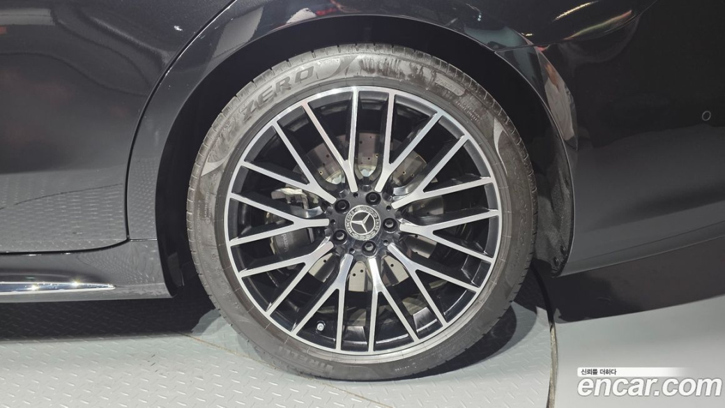 Mercedes-Benz S-Class S500L 4MATIC, 2026