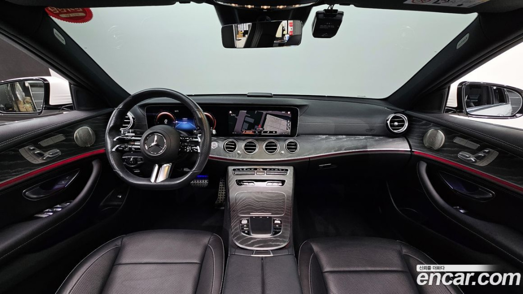 Mercedes-Benz E-Class E350 4MATIC AMG Line, 2022