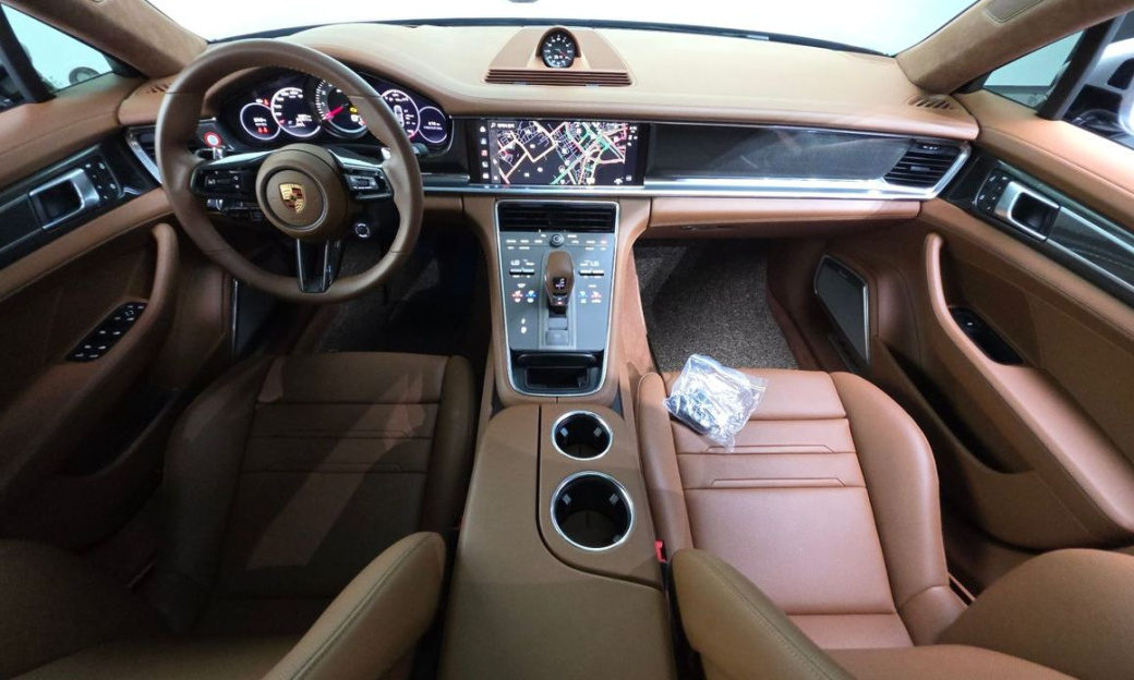 Porsche Panamera 4.0 GTS, 2024