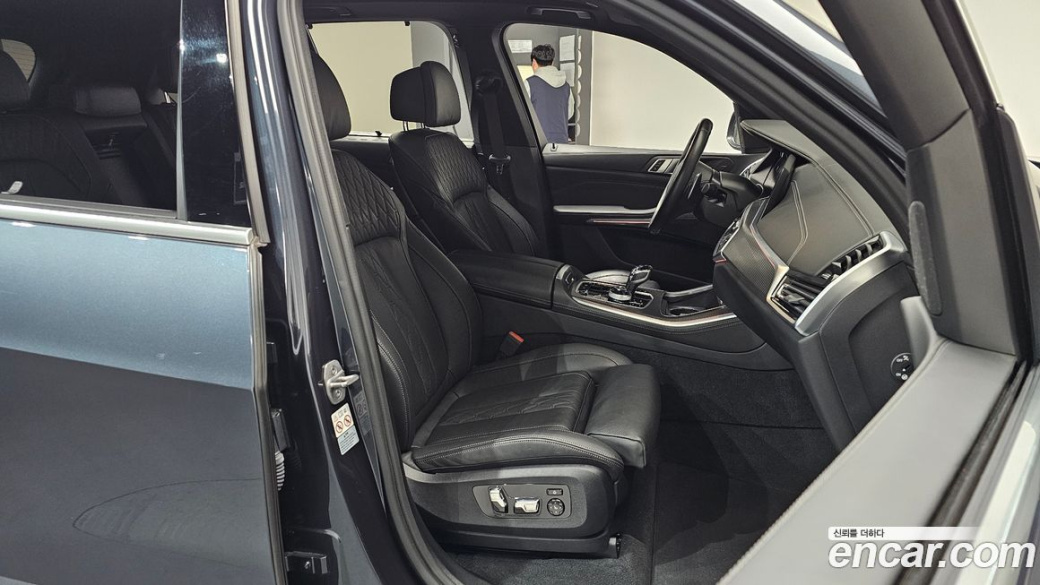 BMW X5 xDrive 40i M Sport, 2022