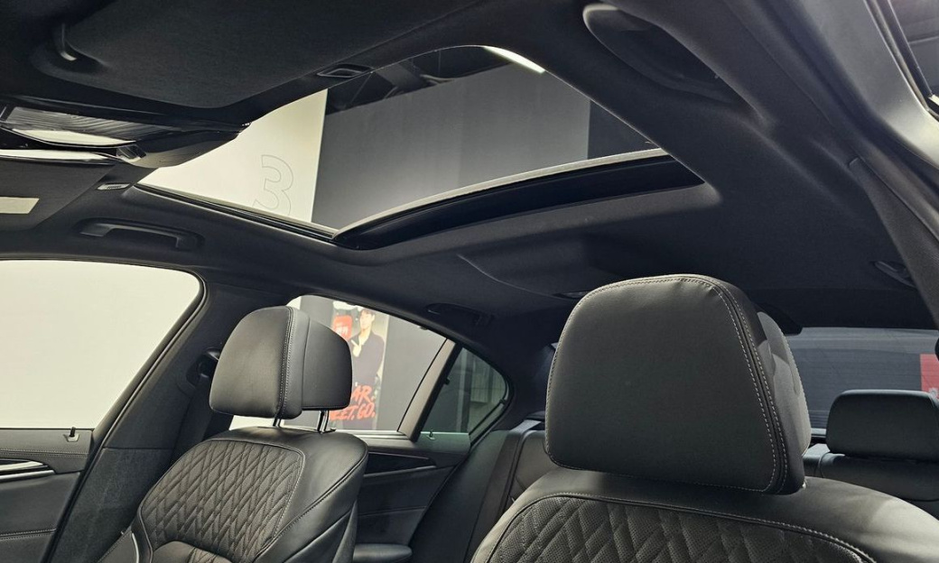 BMW 5-Series 530i M Sport Package, 2023