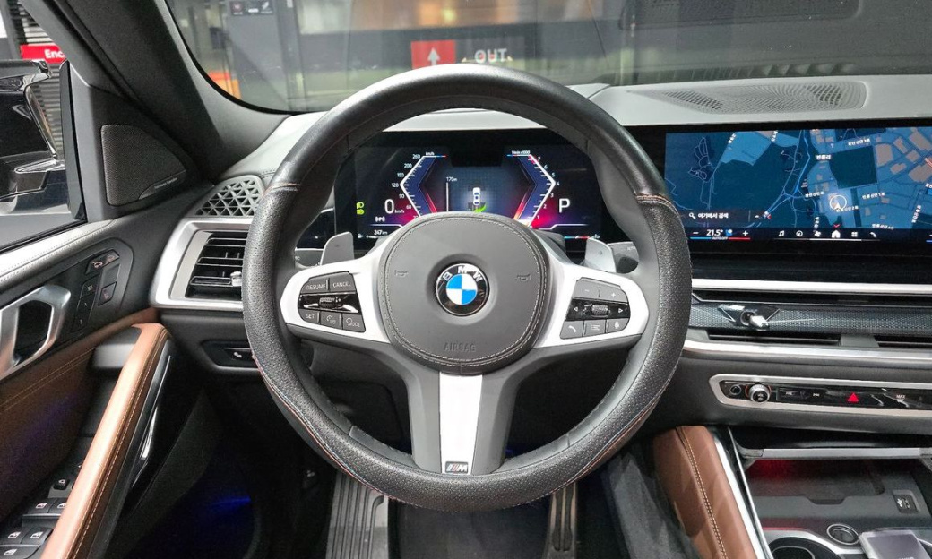 BMW X6 xDrive40i M Sport, 2025
