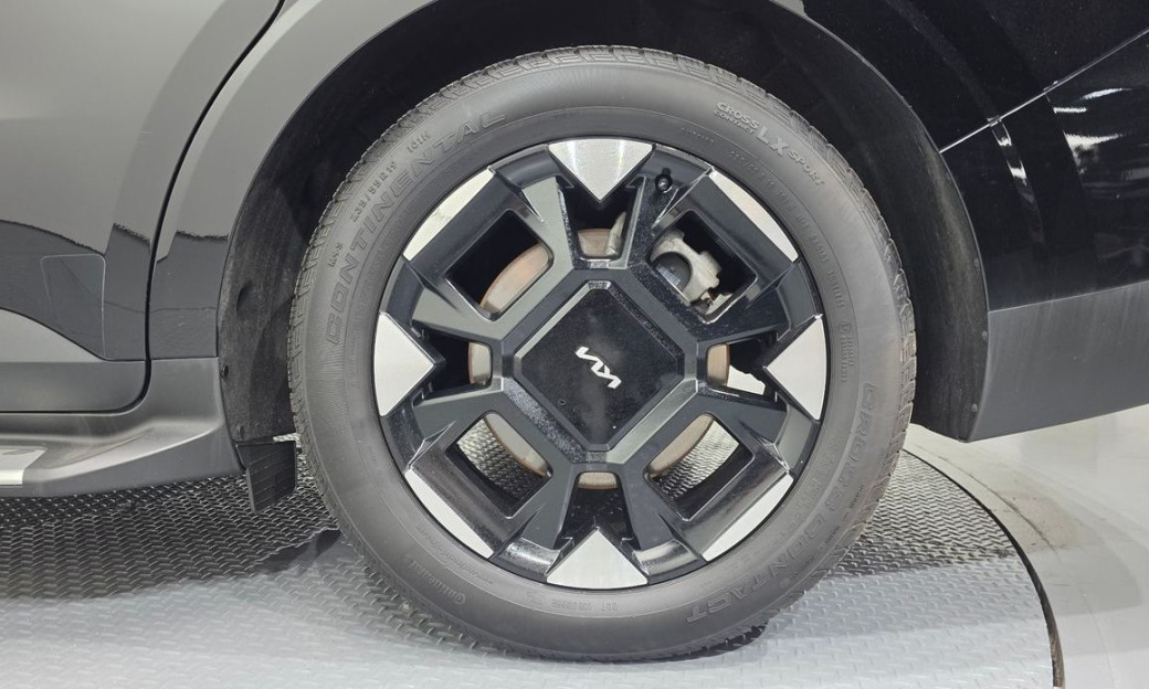 Kia Carnival 9-Seater Hi Limousine, 2025