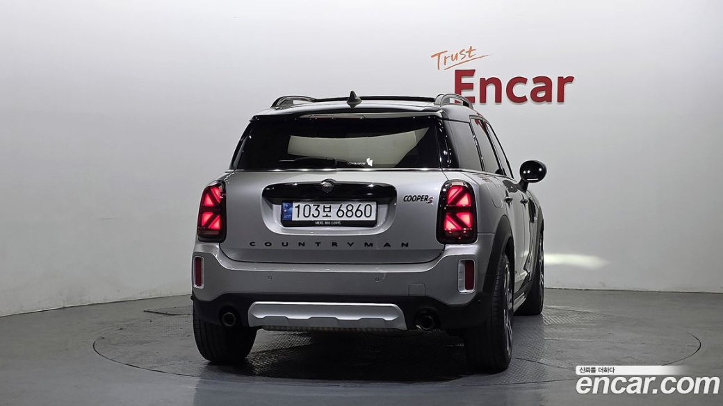 Mini Countryman ALL4 Classic Launch Pack, 2023