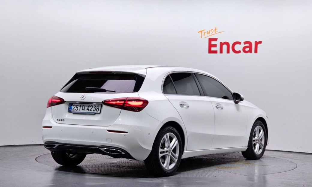 Mercedes-Benz A-Class A220 Hatchback, 2025