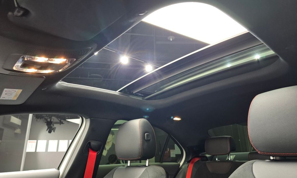 Mercedes-Benz A-Class AMG A35 4MATIC Sedan, 2023