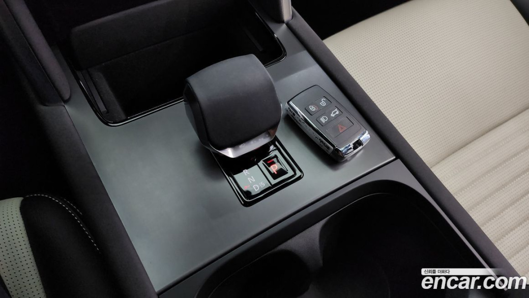 Land Rover Discovery Sport P250 Dynamic SE, 2025