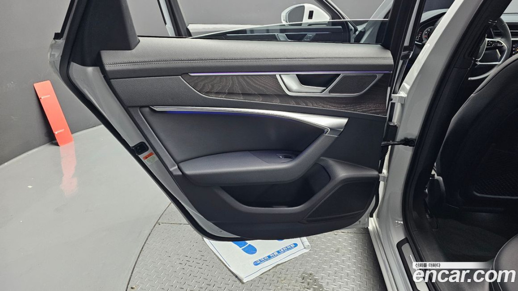 Audi A6 45 TFSI Premium, 2023