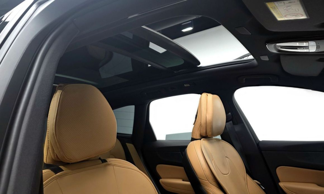 Volvo XC60 B5 Ultra Bright, 2025