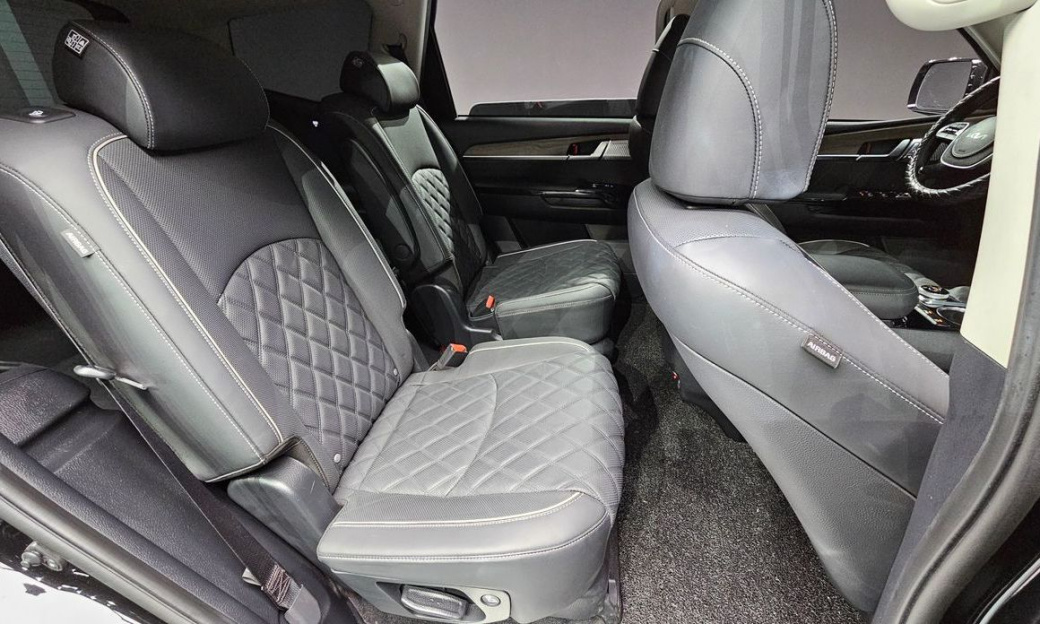 Kia Mohave Diesel 3.0 4WD 6-Seater, 2022