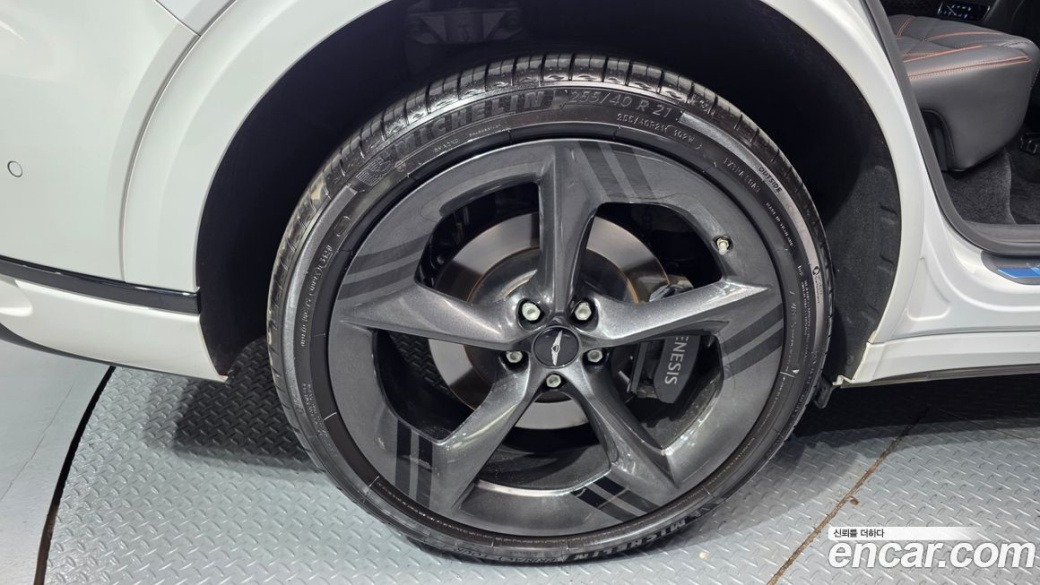 Genesis GV70 2.5T Gasoline AWD, 2025