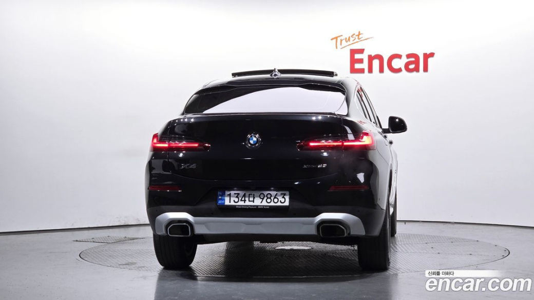 BMW X4 xDrive20i xLine, 2022