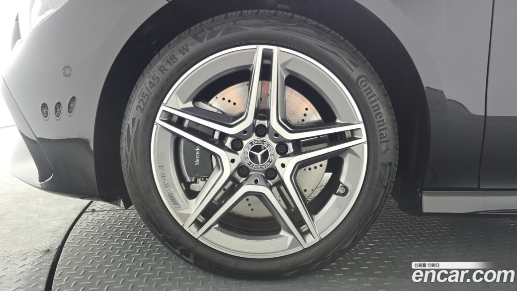 Mercedes-Benz CLA-Class CLA250 4MATIC, 2024