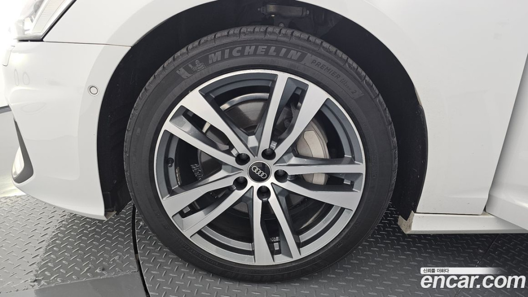 Audi A6 45 TFSI Quattro Premium, 2022