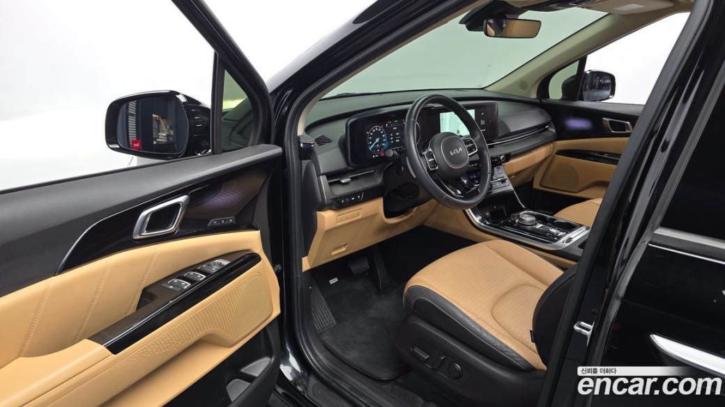 Kia Carnival 9-Seater Signature, 2023