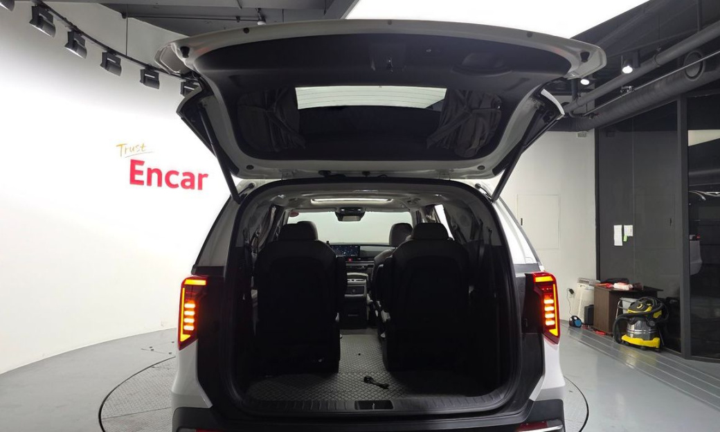 Kia Carnival 9-Seater Noblesse, 2025