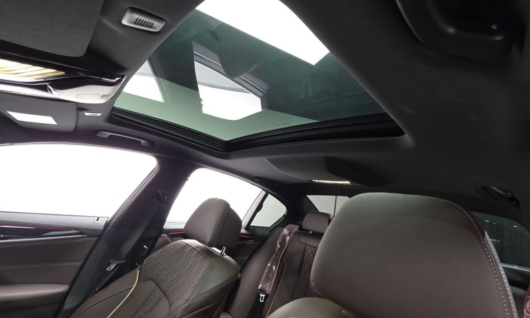BMW 5-Series 530i M Sport Package, 2023