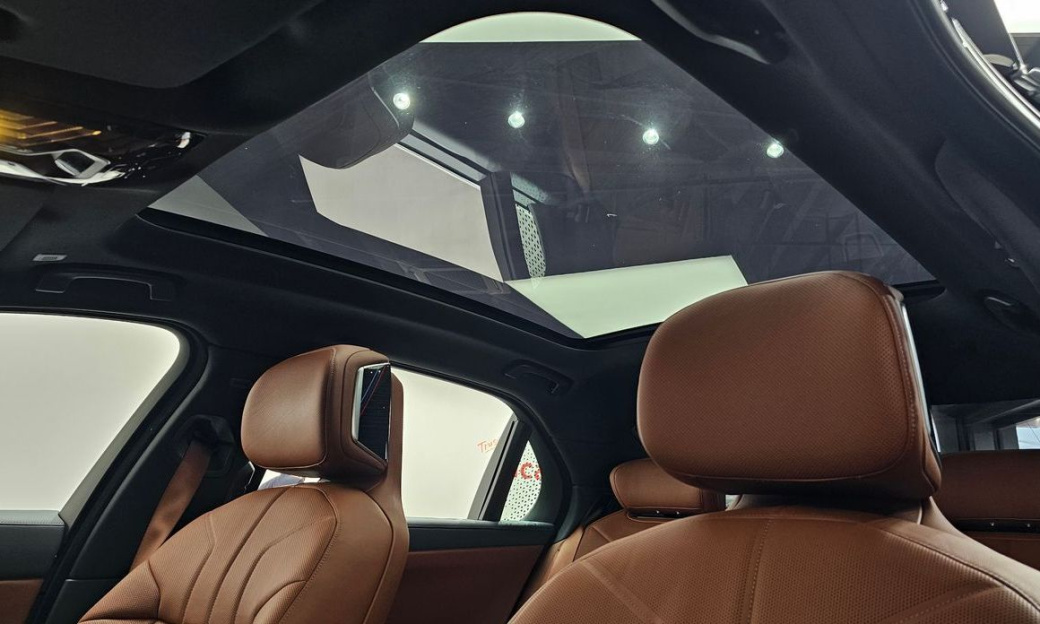 BMW 7-Series 740d xDrive M Sport, 2025