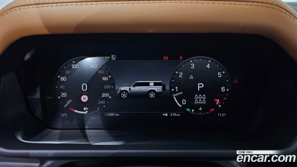 Land Rover Defender 130 P400 X-Dynamic HSE, 2024