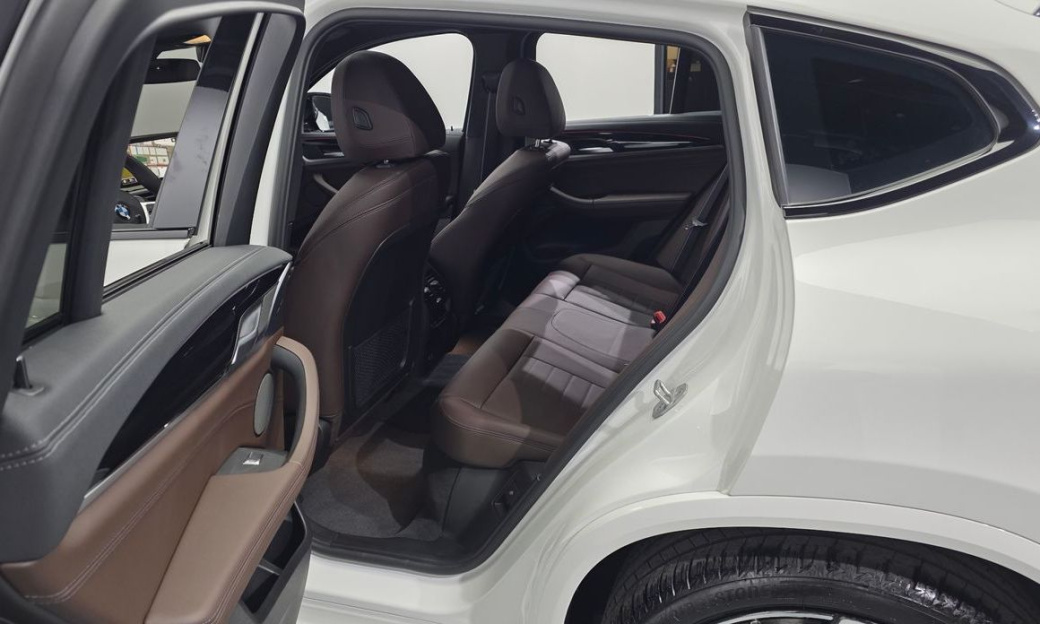 BMW X4 xDrive M40i, 2025